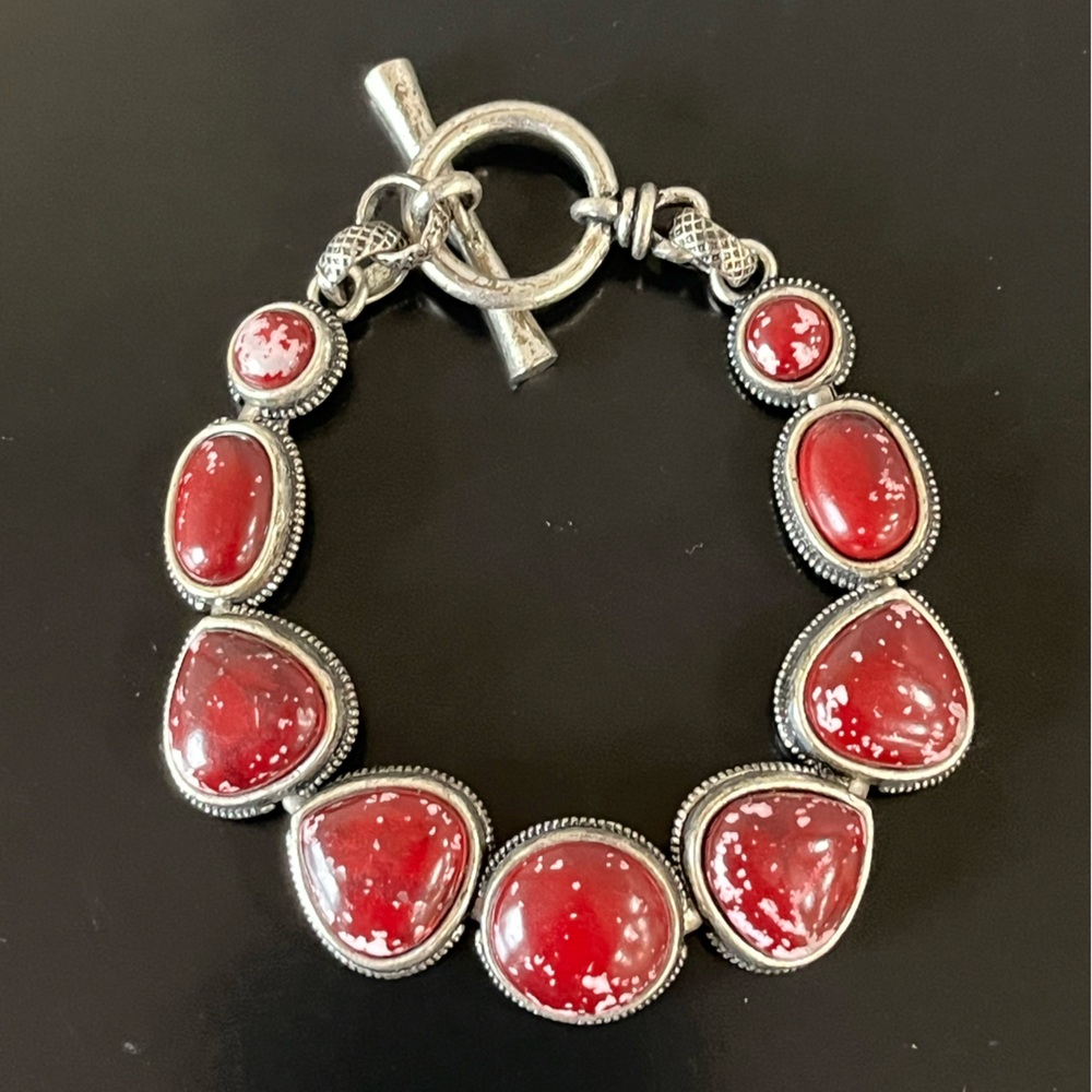 Women’s bracelet
